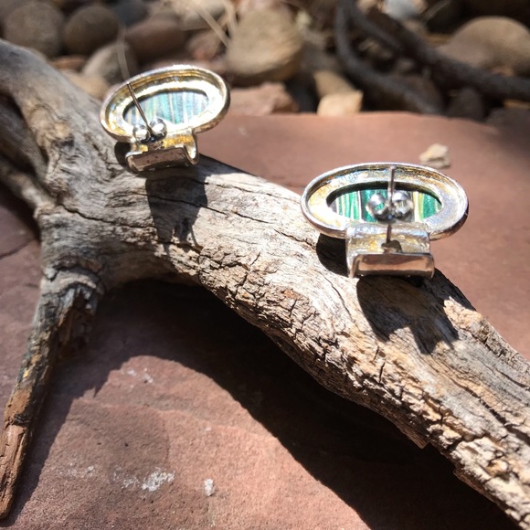 Silver Tone Pierced Earrings With Teal Green Stone - Picture 5 of 5